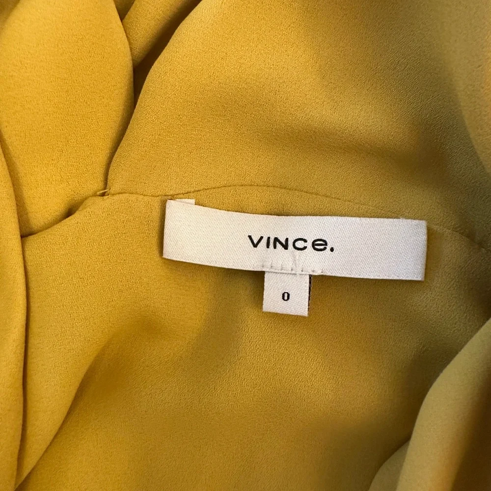 Vince pleated midi dress - Picture 8 of 8